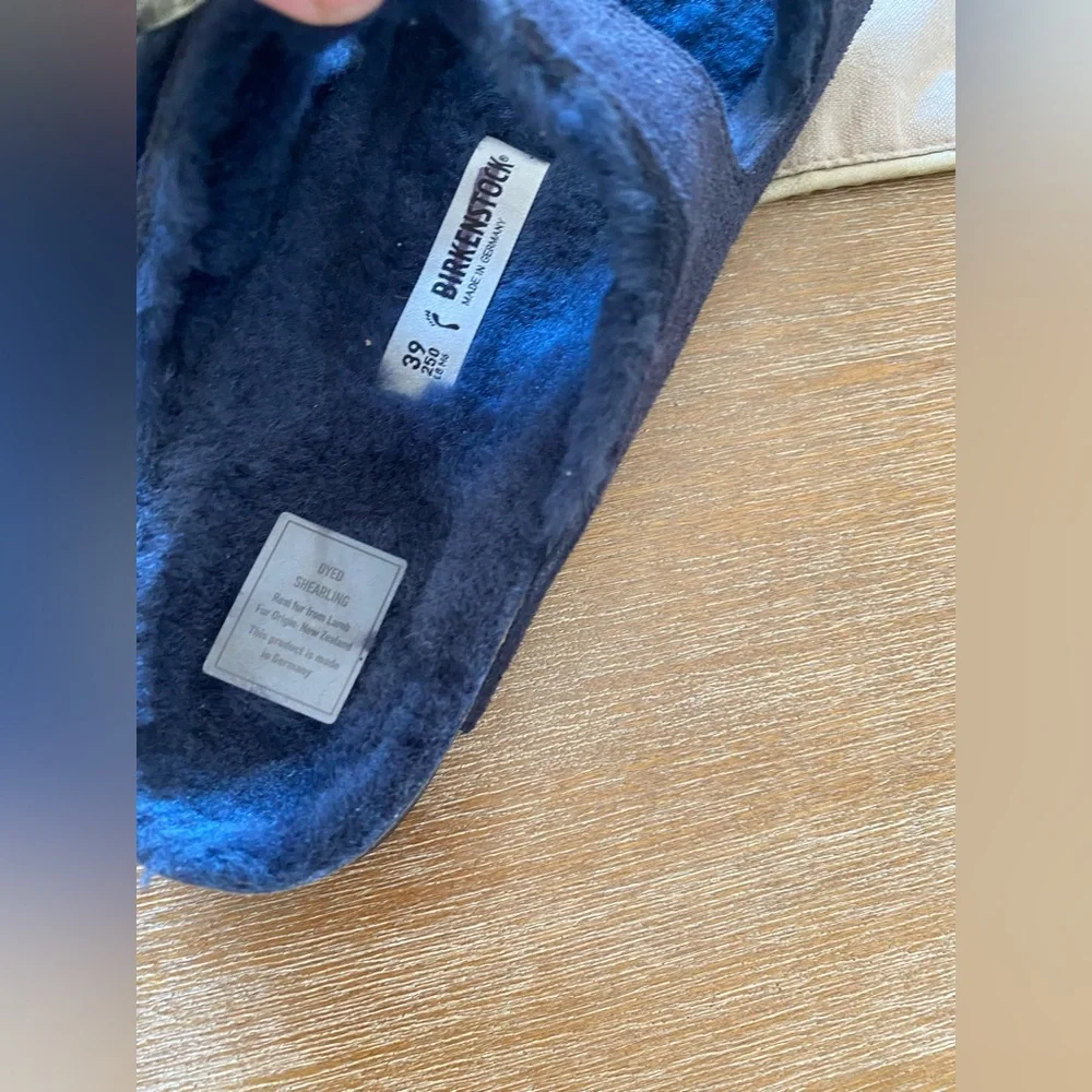 Birkenstock Arizona Shearling Suede
Leather in Midnight Size 39 - Picture 11 of 12